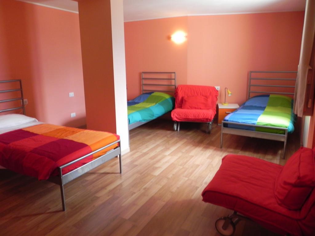 Ferienwohnung Casa Mattia Sorico Zimmer foto